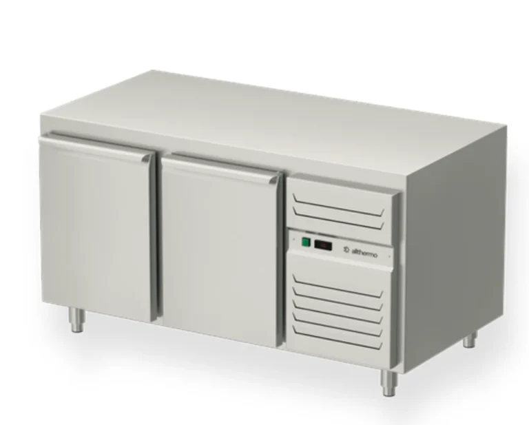 Refrigerated pizza counter without refrigerated well